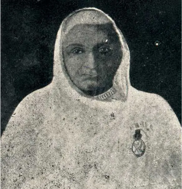 The first Begum of Bhopal, Qudsia Begum, came to power in 1819 after the assassination of her husband, who was the ruler at the time. She challenged Islamic tradition by refusing to observe purdah, which is the notion that women should remain covered at all times and out of public sight.  “Qudsia Begum, The First Begum of Bhopal.” Vivek Singh: Chasing The Horizon